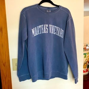 Martha’s Vineyard sweatshirt size S